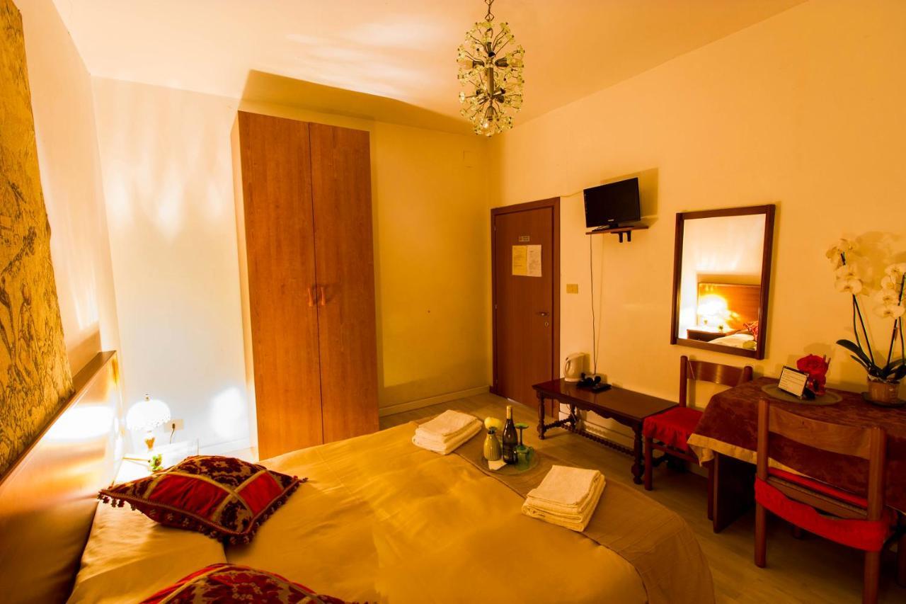 Venice Rainbow Hotel Ngoại thất bức ảnh