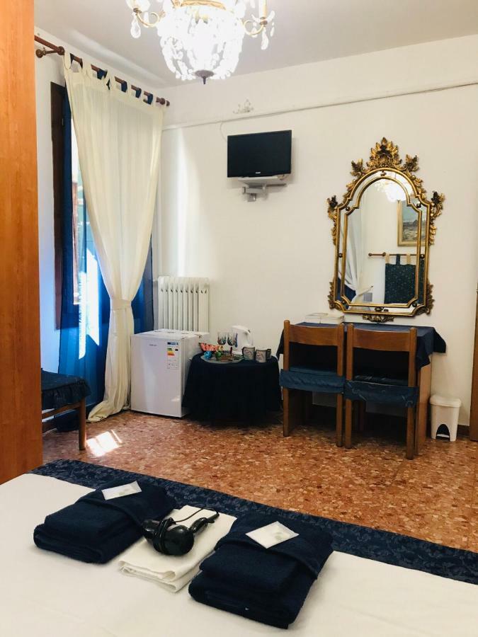 Venice Rainbow Hotel Ngoại thất bức ảnh